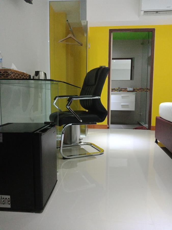 Blue Orchids Hotel Hat Yai Buitenkant foto